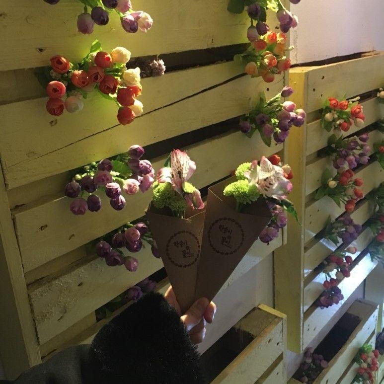 6 Amazing bars in Hapjeong These 6 bars all have different characters and style. Some of them will blow your mind!